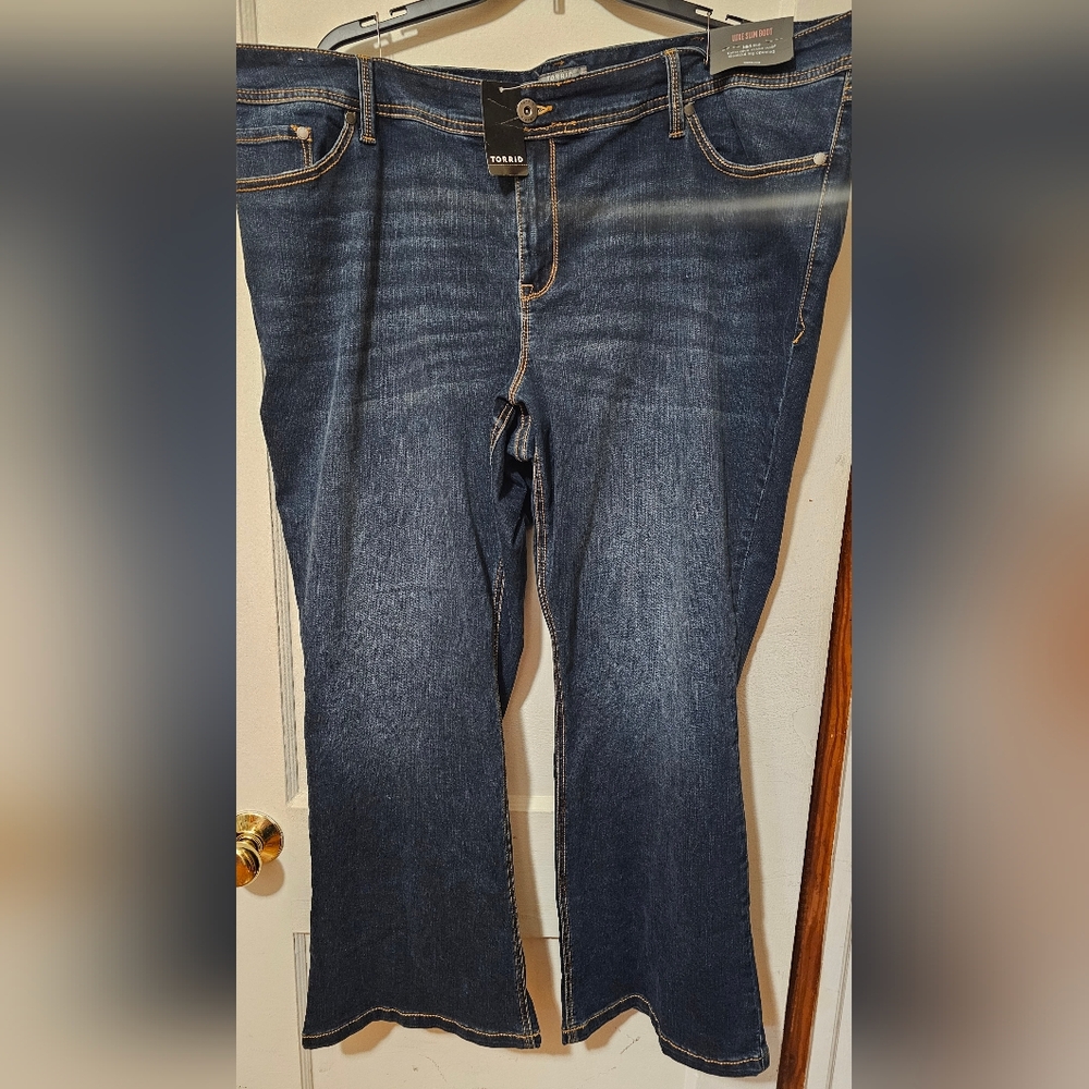 Brand New Torrid Relaxed Blue Jeans with Subtle Fading